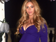 Beyonce chwali się ciążowym brzuchem